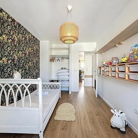 Apartment Spacious And Quiet Near Paris